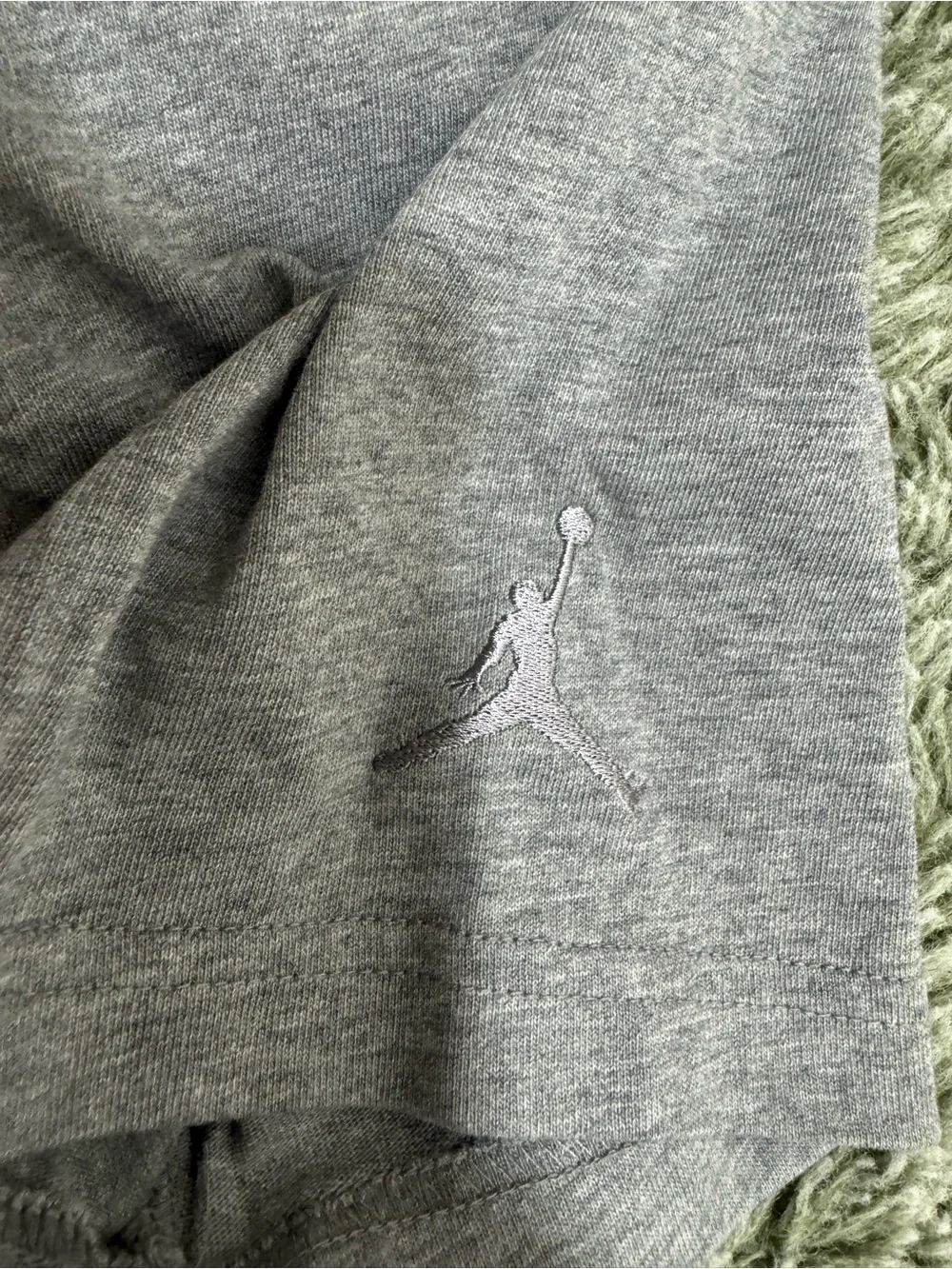 Jordan1 Chicago Short Sleeve Crewneck T-Shirt in Heather Gray with Red Logo